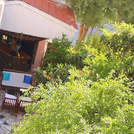 阿里亚酒店 3* Çeşme