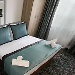 Hotell Arya 3*