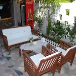 Arya Hotell