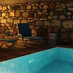 Arya Hotell