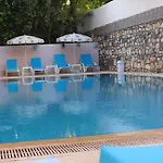 Hotell Arya 3*