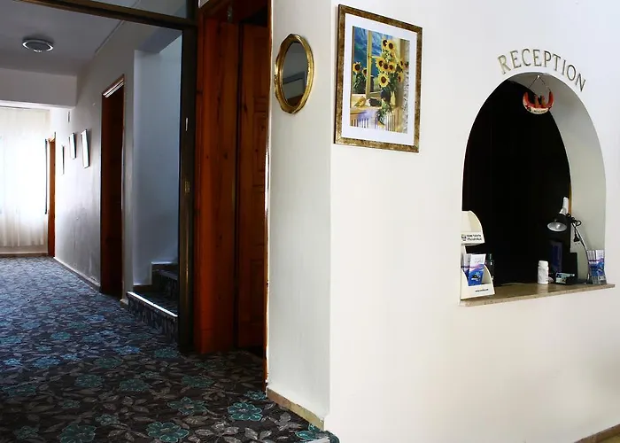 Ξενοδοχείο Arya 3*